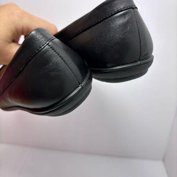 Naturalizer Women's Black Loafers - Picture 6 of 8